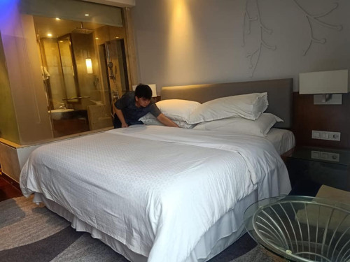 Siswa Jurusan Perhotelan dalam upaya meningkatkan Skill di DUDI